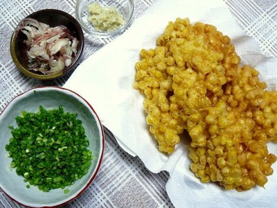 薬味とトウモロコシの天ぷら